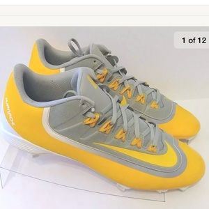 Nike BSBL cleats
